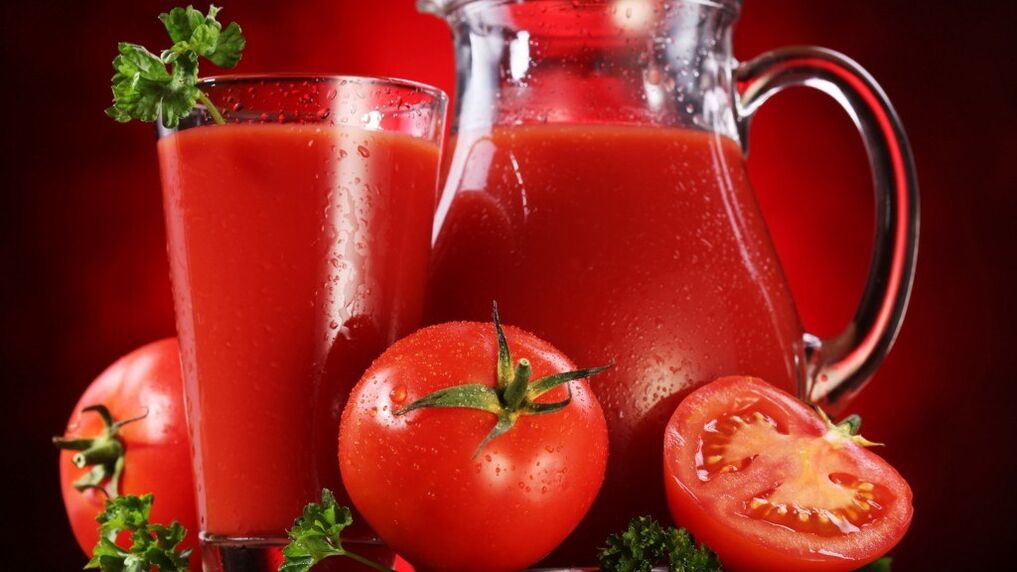 При панкреатите без обострения полезен свежевыжатый томатный сок. 